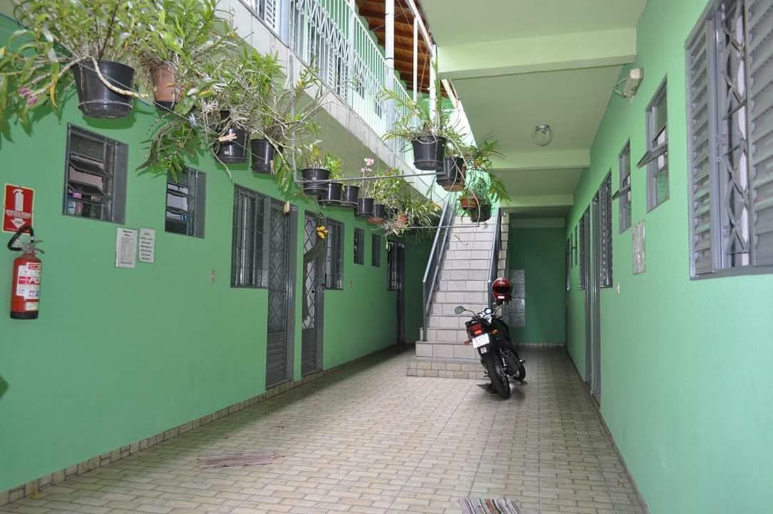 Hospedagem Centro Champagnat ロンドリーナ エクステリア 写真